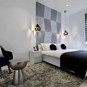 Venari Apartments, Apartman